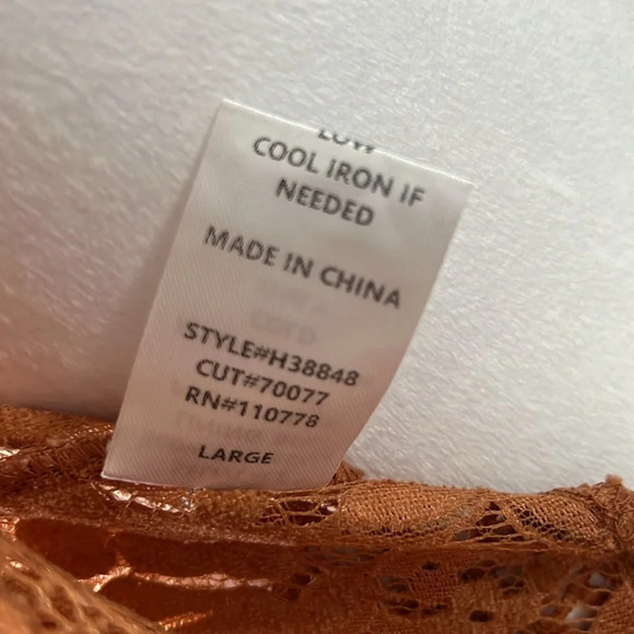 Hazel Lace Boho Top - Picture 9 of 11